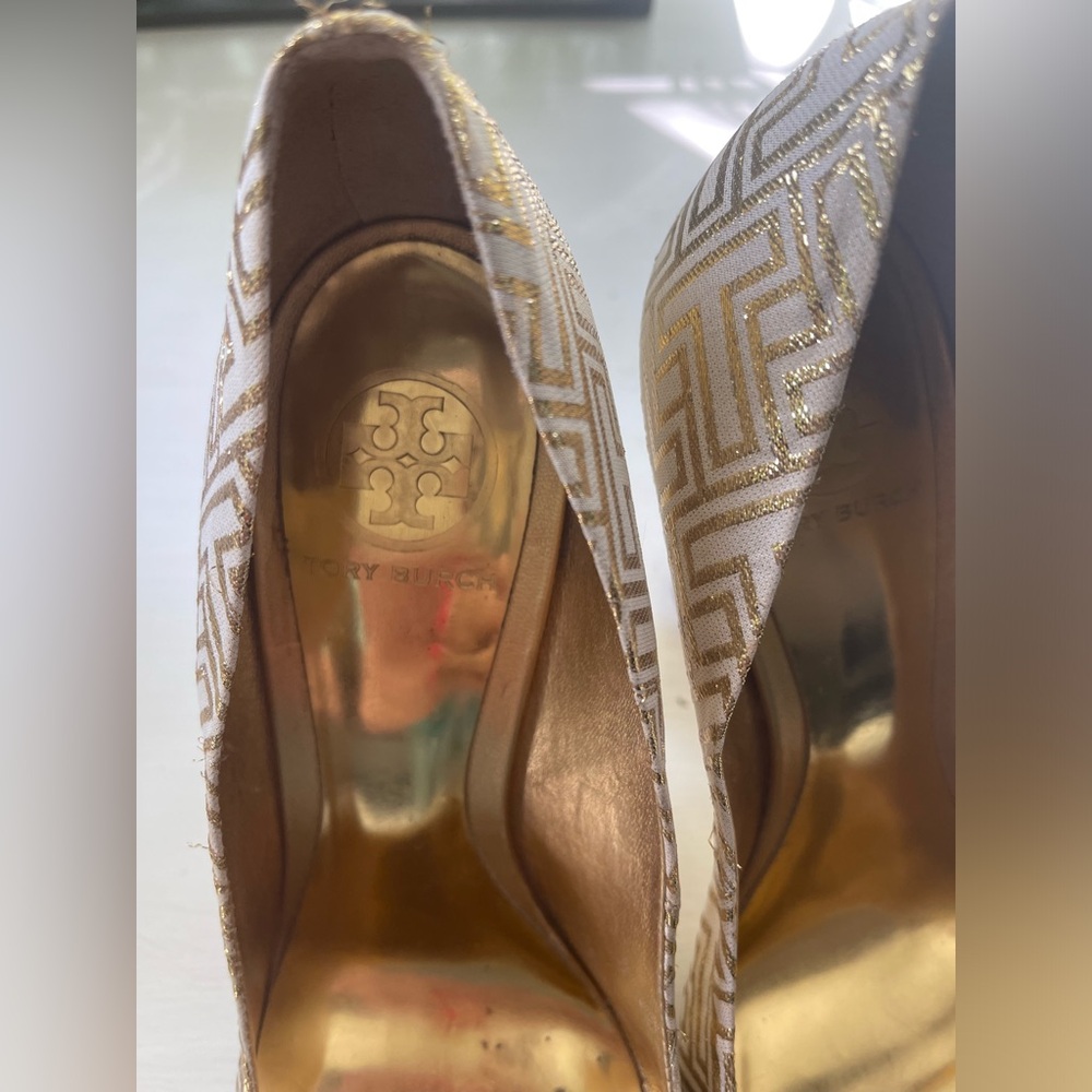 TORY BURCH GOLDEN HEELS